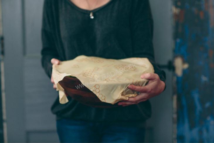 Bee´s wrap Obal na balenie chleba- Veľký  35 x 33 cm